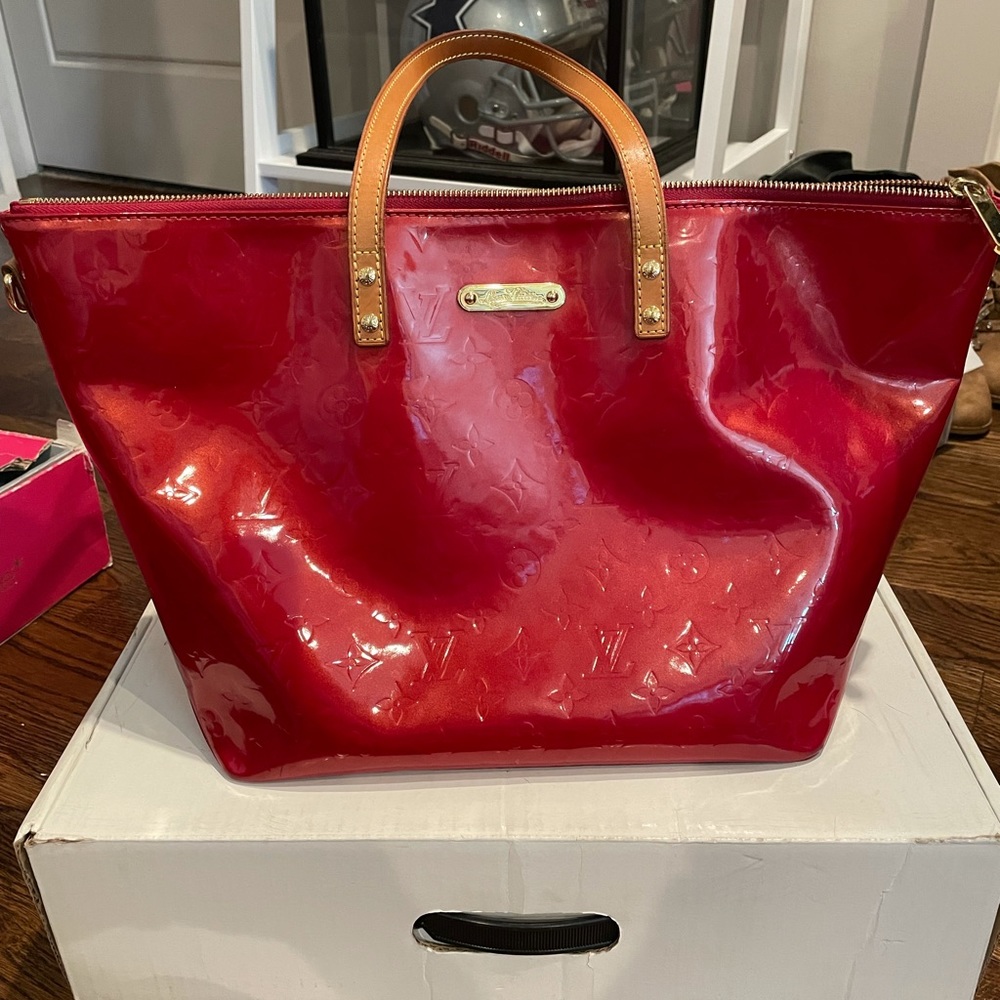Authentic LV monogram Vernis Bellevue GM